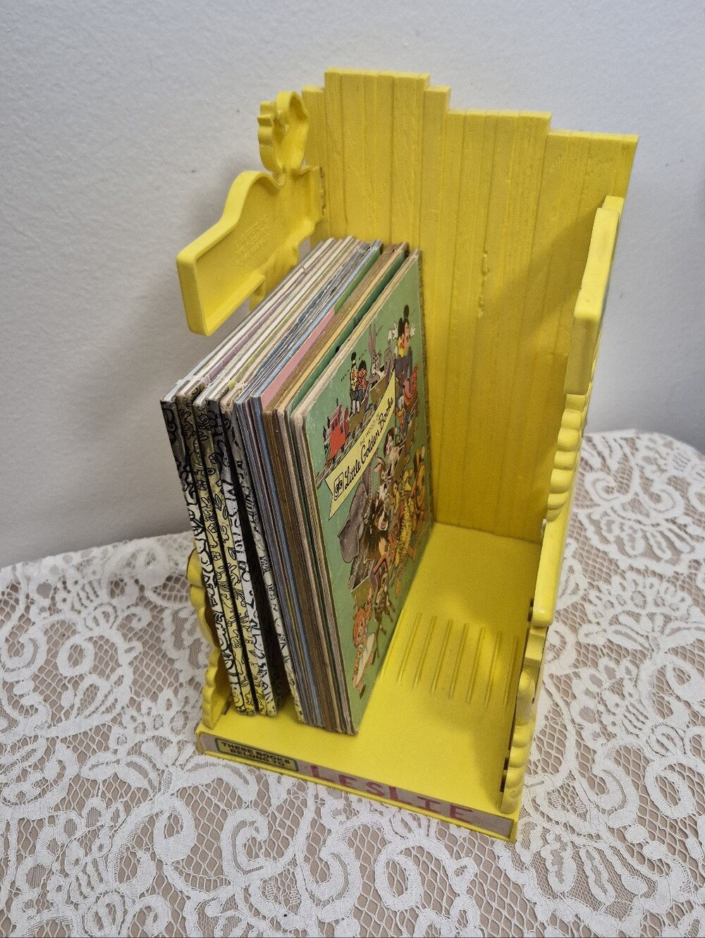 Big Bird Book Rack - Picture 5 of 11